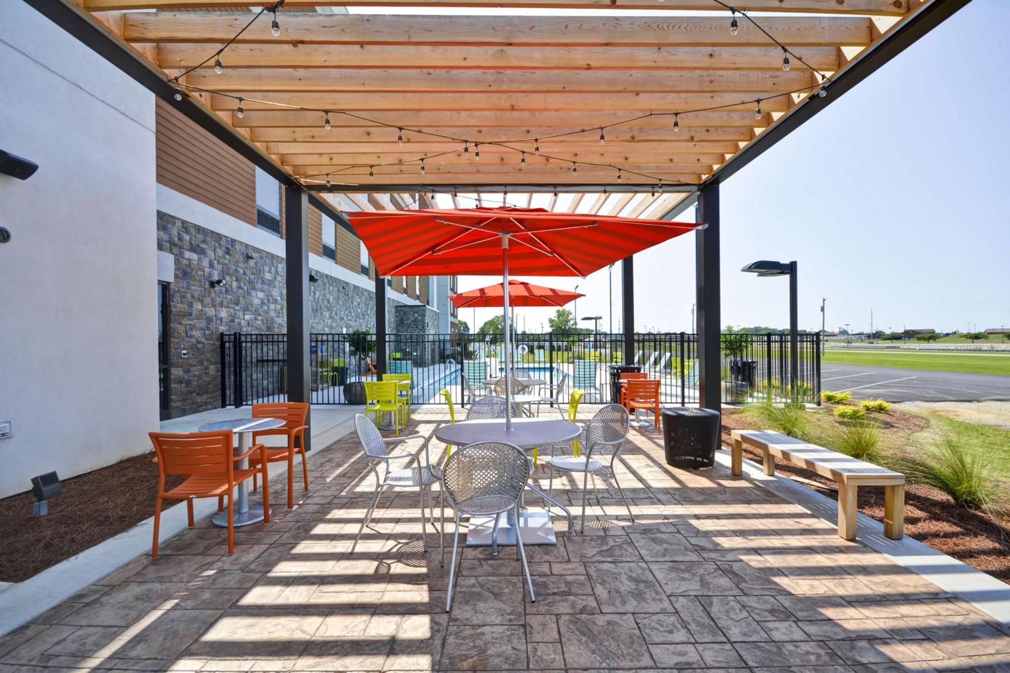 Home2 Suites By Hilton Decatur Ingalls Harbor Esterno foto