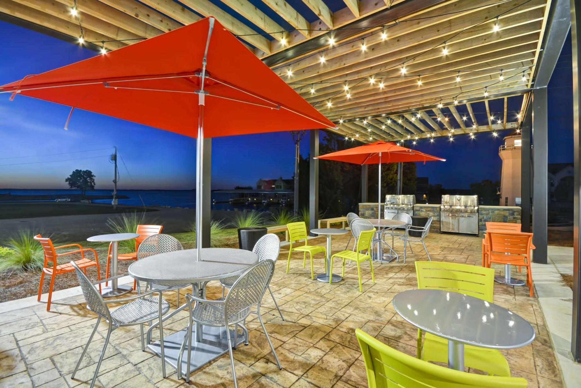 Home2 Suites By Hilton Decatur Ingalls Harbor Esterno foto